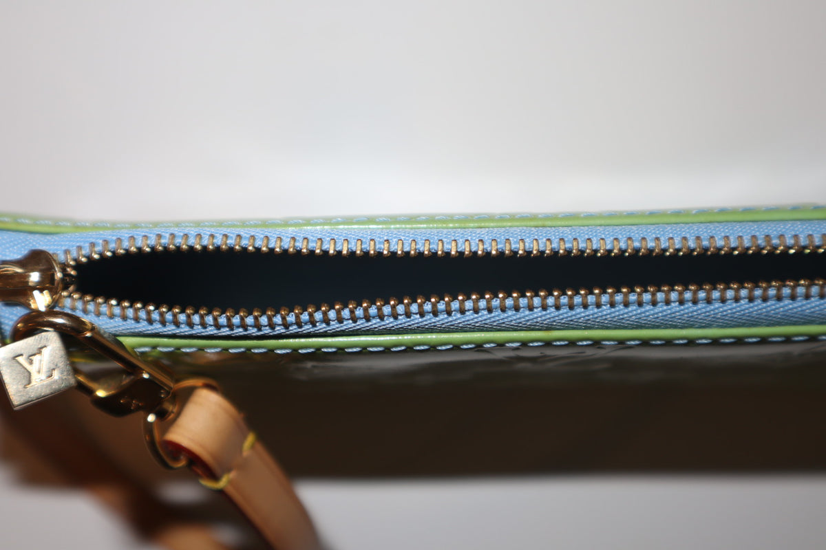 Louis Vuitton Lexington Vernis Green Pochette Bag | Authentic Vintage Y2K