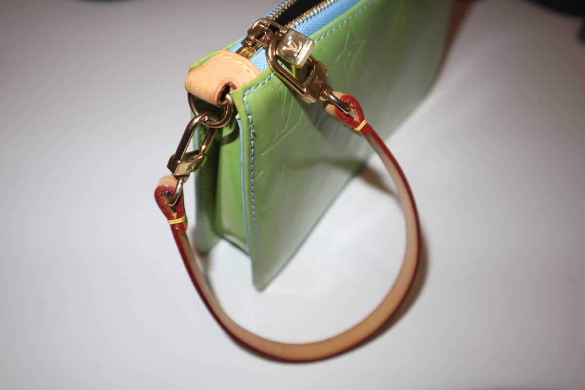 Louis Vuitton Lexington Vernis Green Pochette Bag | Authentic Vintage Y2K